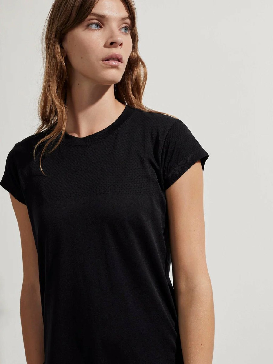 Women * | Special Offers Varley Jade Seamless Tee Black