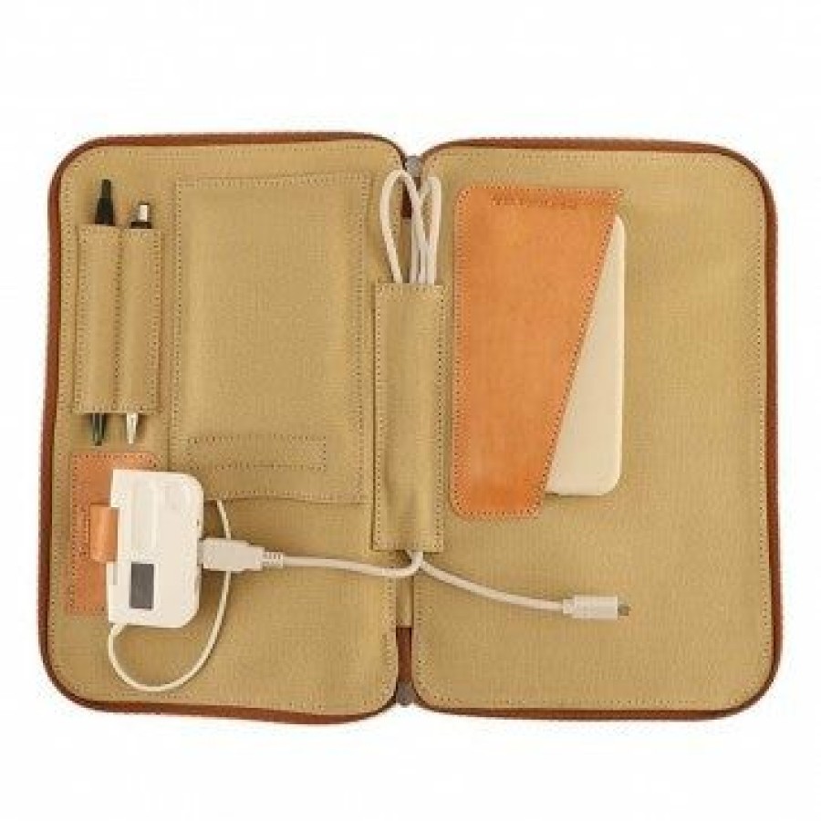 Men * | Special Offers T.B. Phelps Tech Folio With Joey Battery Charger Natural