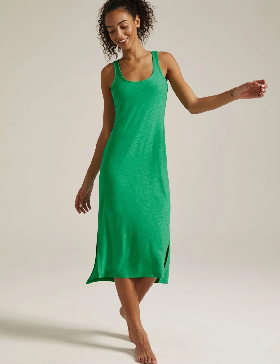 Women * | Limit Offer Beyond Yoga Featherweight Resort Dress Green Grass Heather